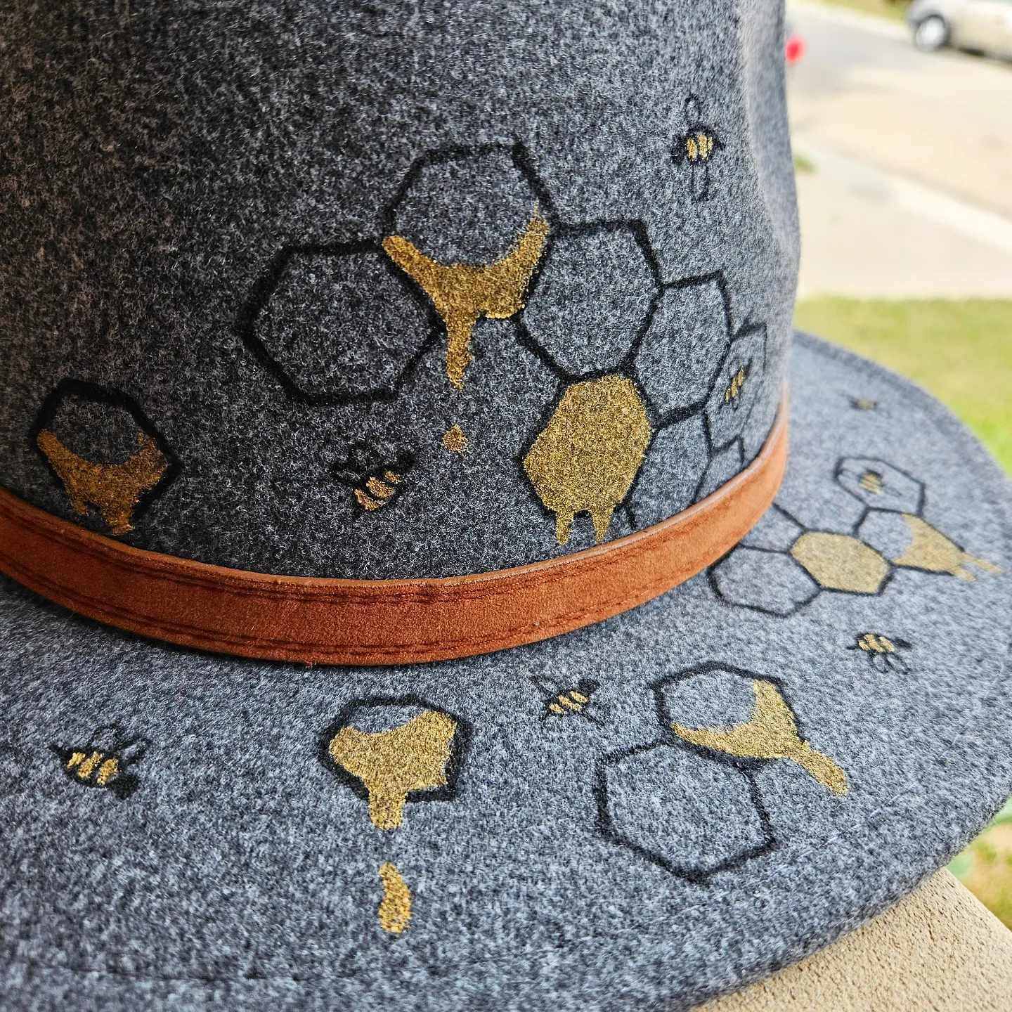 Hand-Painted Honeybee & Honeycomb Gray Felt Fedora